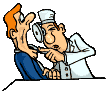 Le dentiste qui regarde dans la bouche